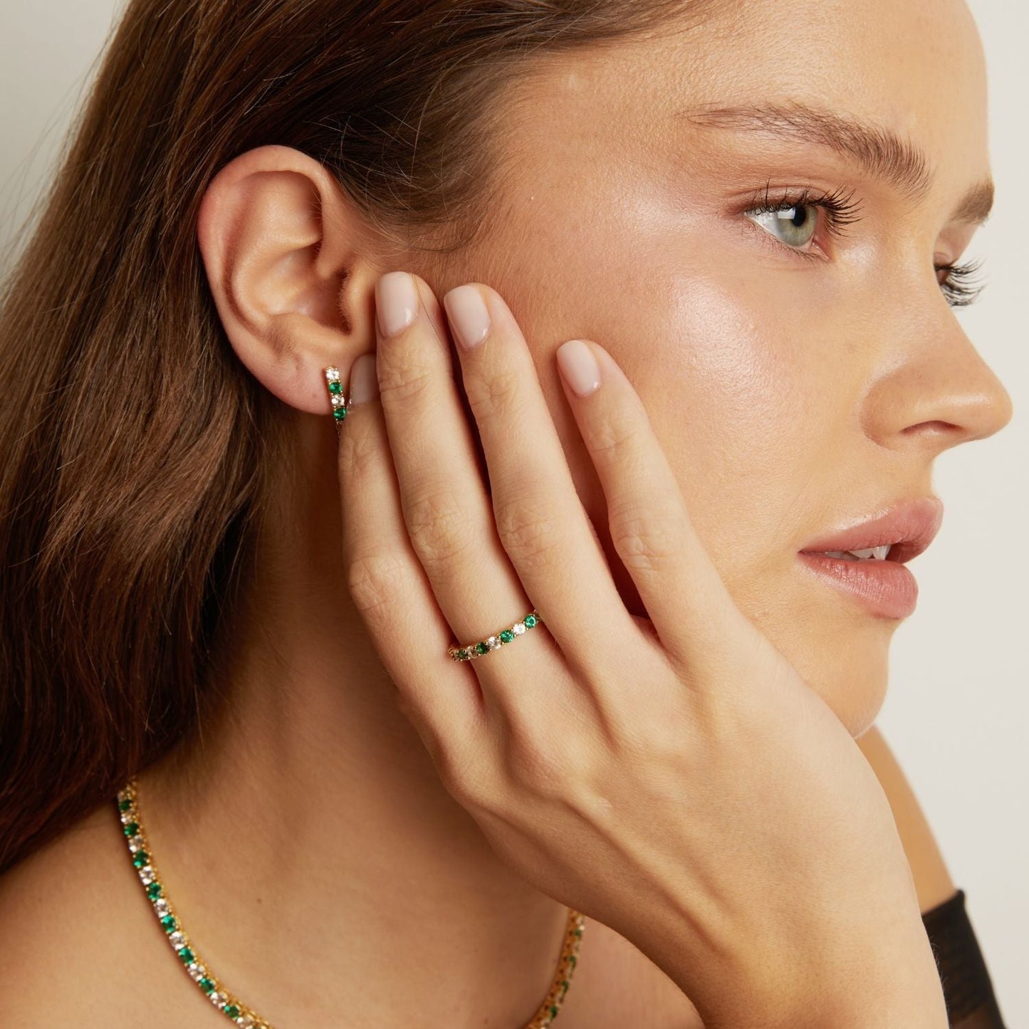 Lab Grown White Sapphire and Green Emerald Alternating Eternity Ring