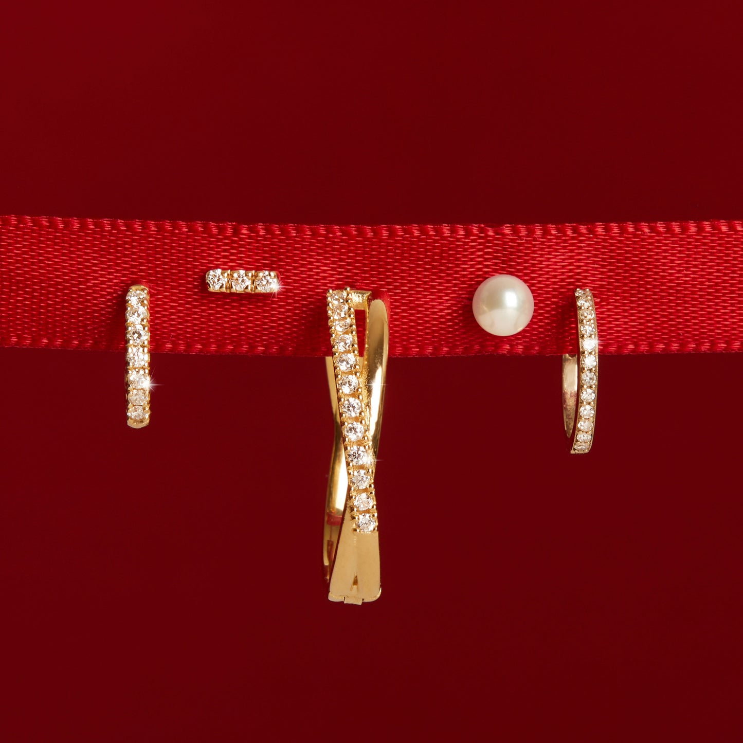Mini Diamond Bar Earring