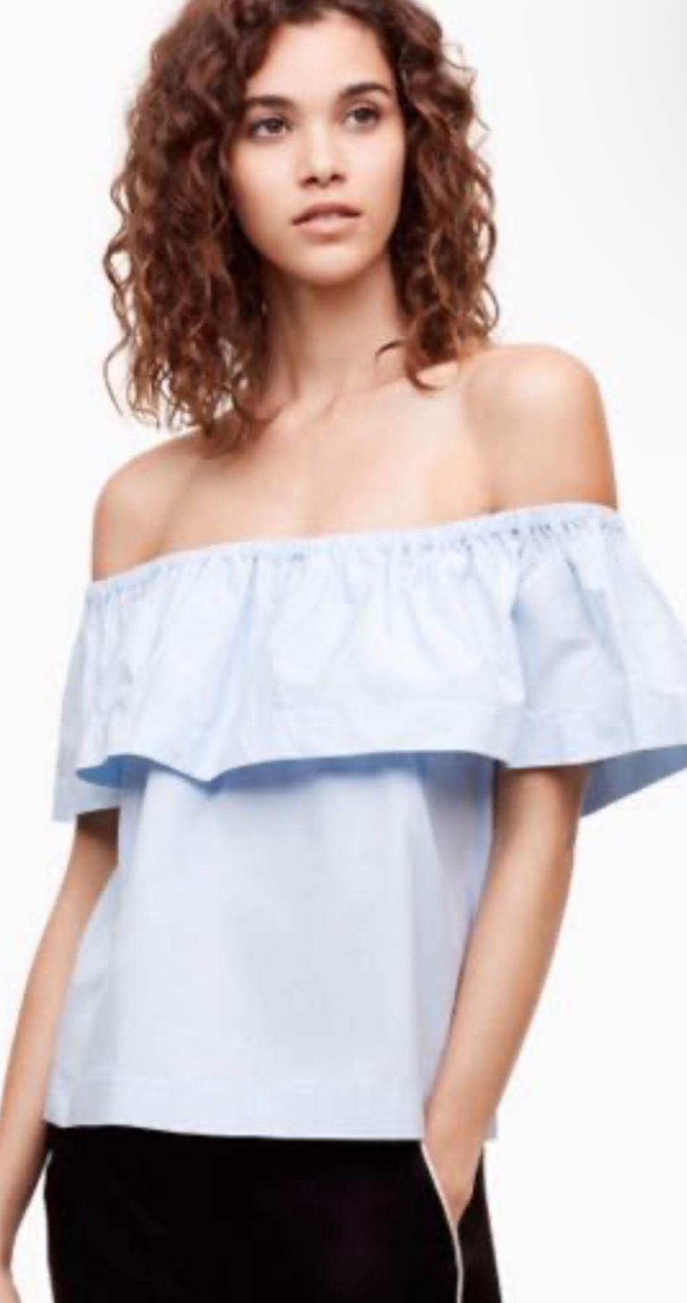 Aritzia Wilfred Hollande Off Shoulder Tee (M)