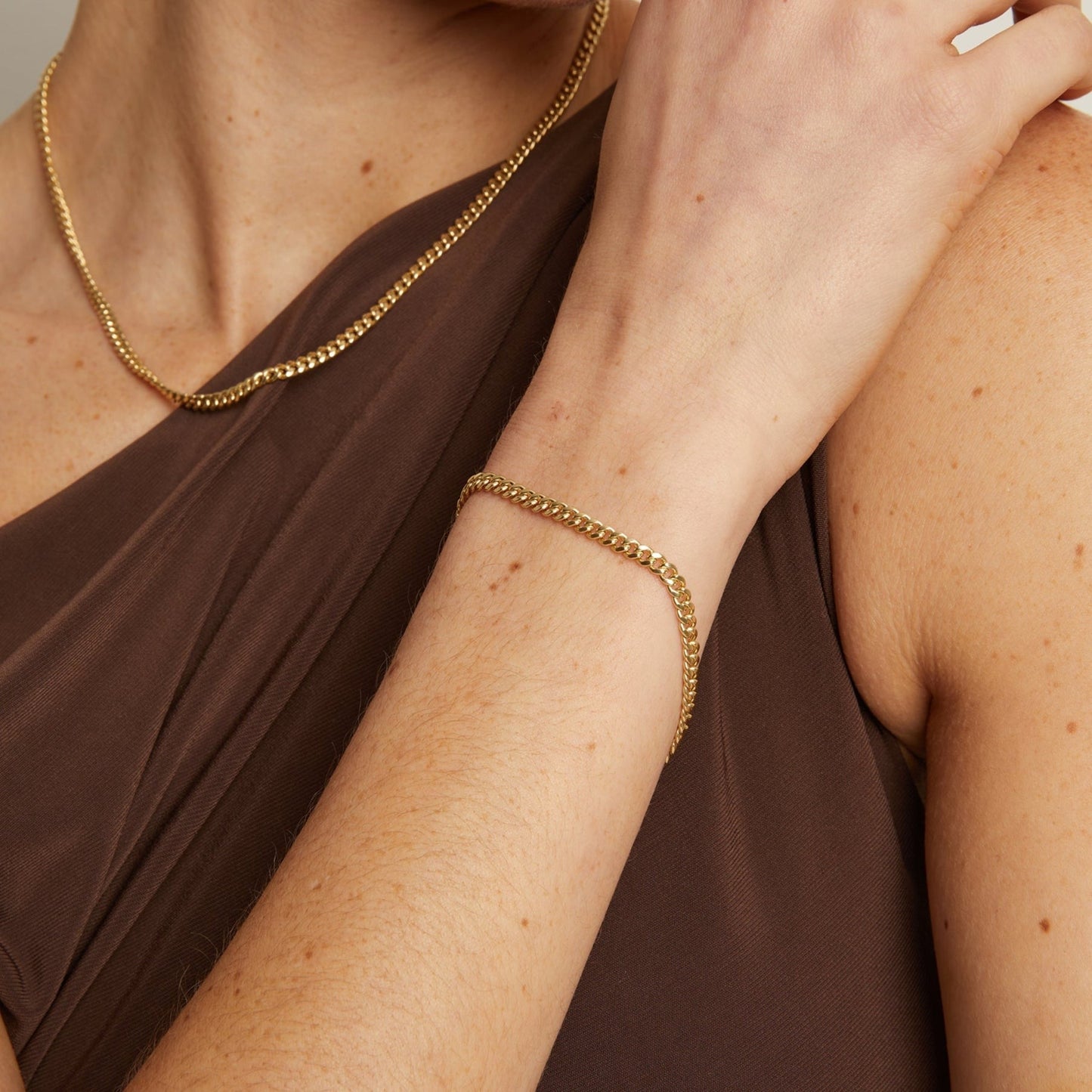 Medium Cuban Chain Bracelet