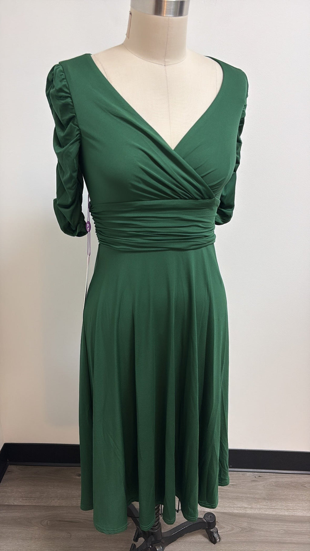 New Alisa Pan Green Dress, 4