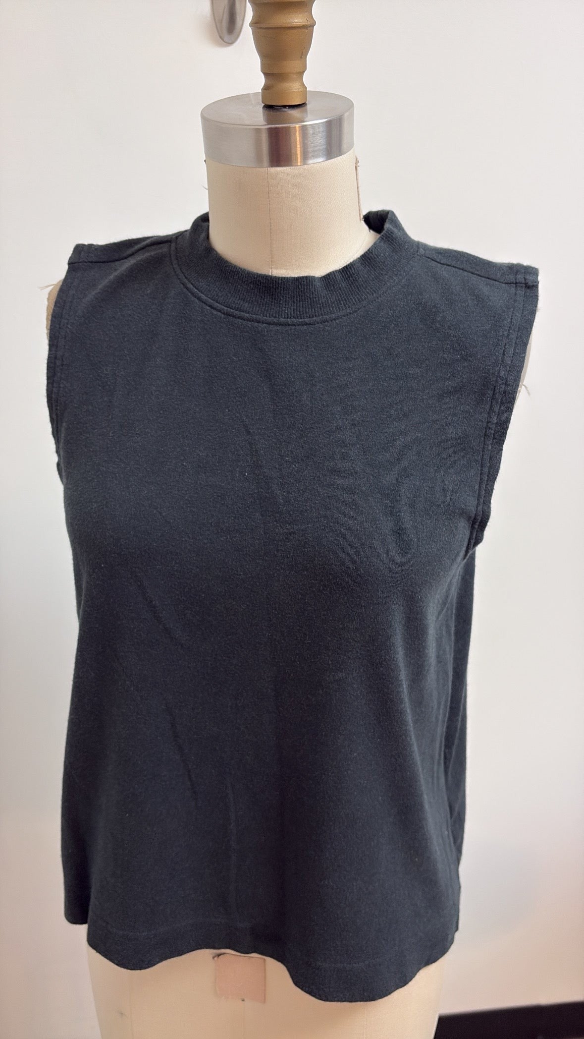 Pact Gray Top, M